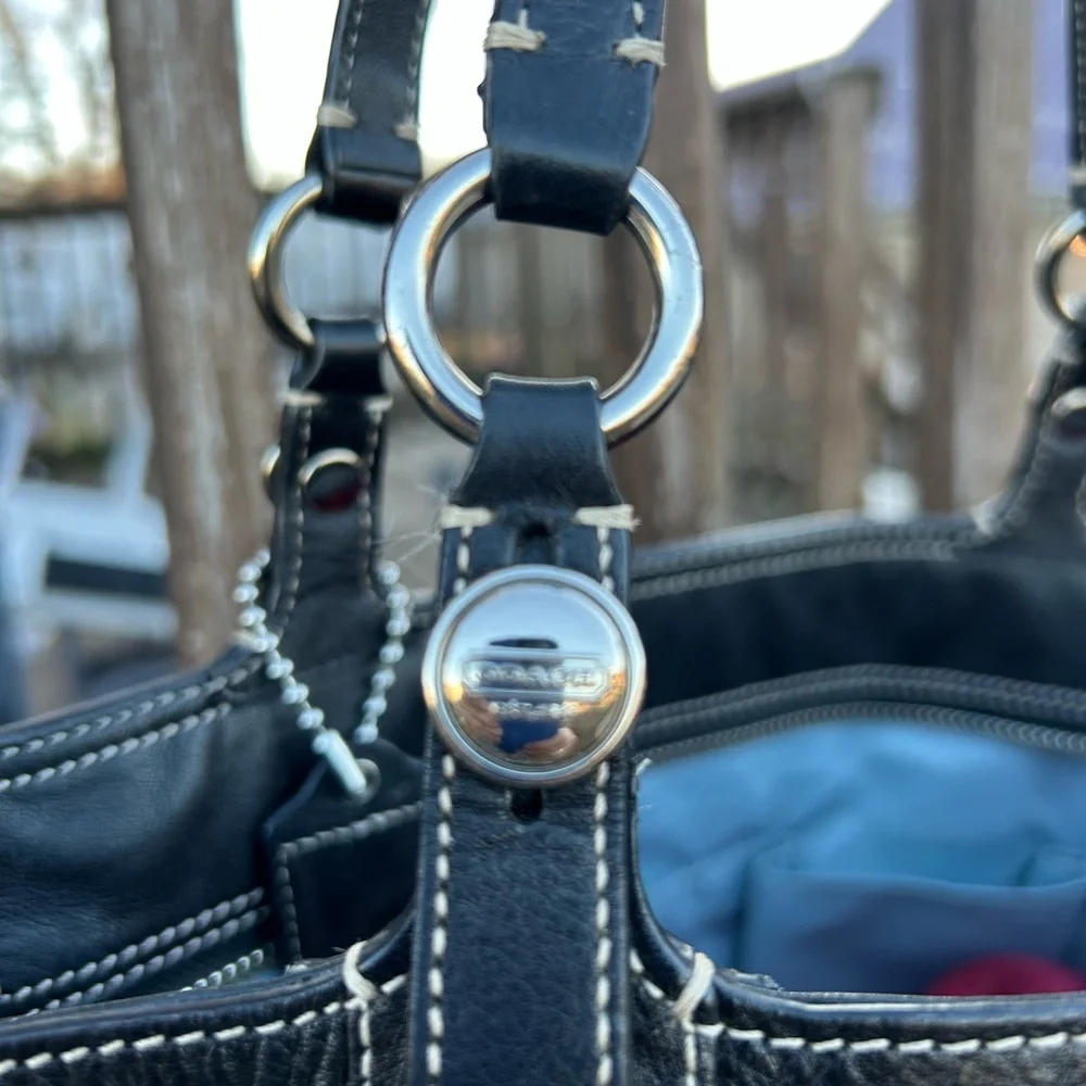 Coach Large Hampton Laguna Black Tote in great condition 16x14 - Picture 4 of 7